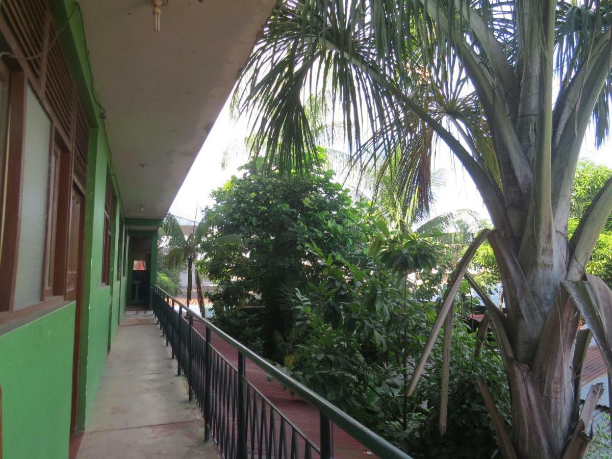 Tambopata Hostel Bambu Пуэрто-Мальдонадо Экстерьер фото