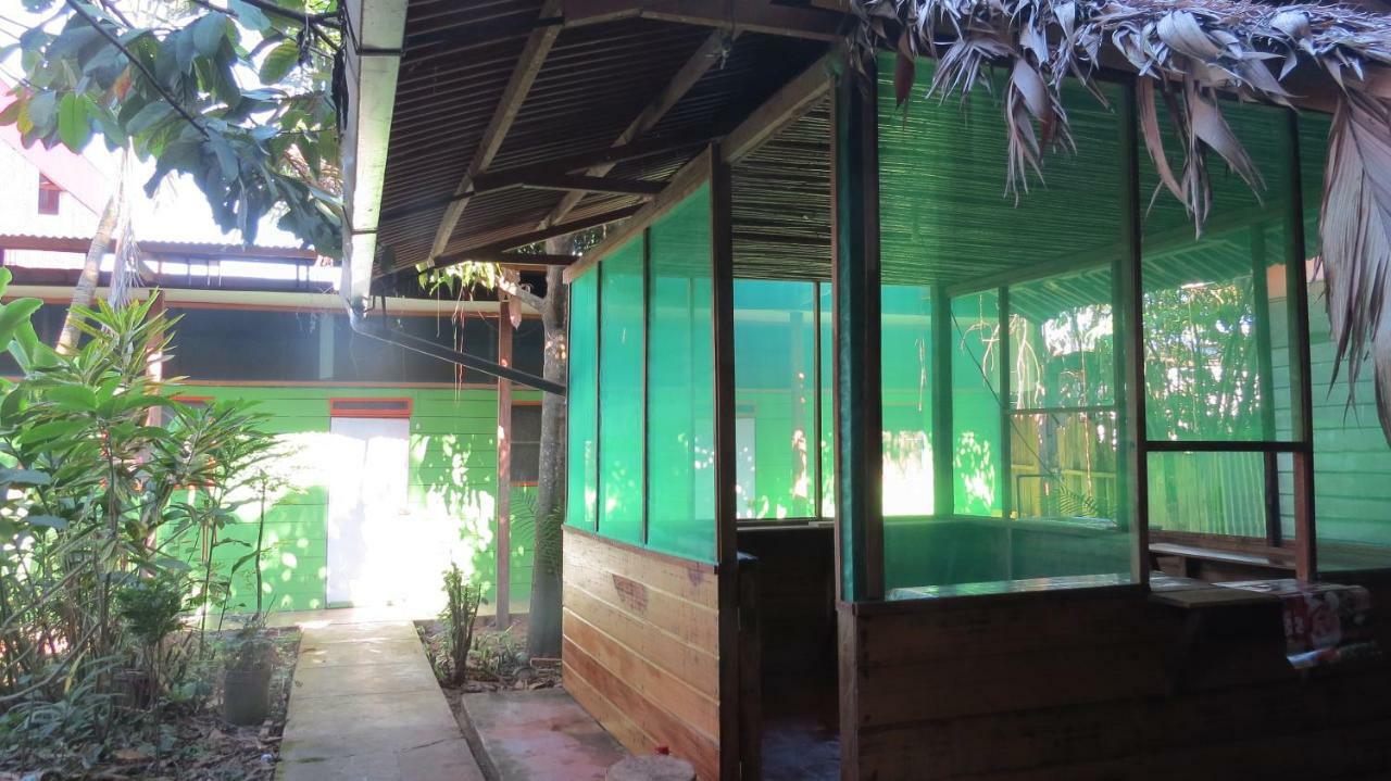 Tambopata Hostel Bambu Пуэрто-Мальдонадо Экстерьер фото